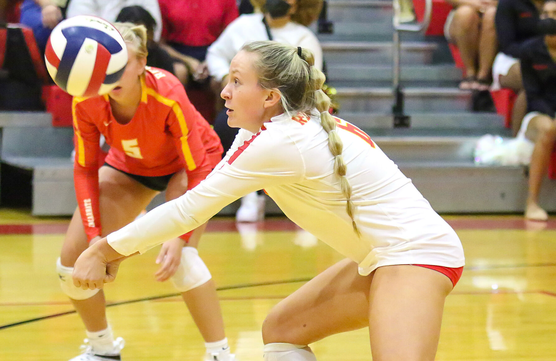 Incarnate Word vs. Lutheran St. Charles girls volleyball